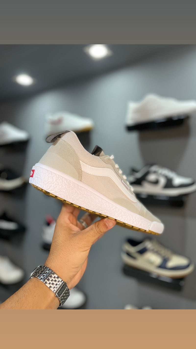 Vans ultrarange exo Off white