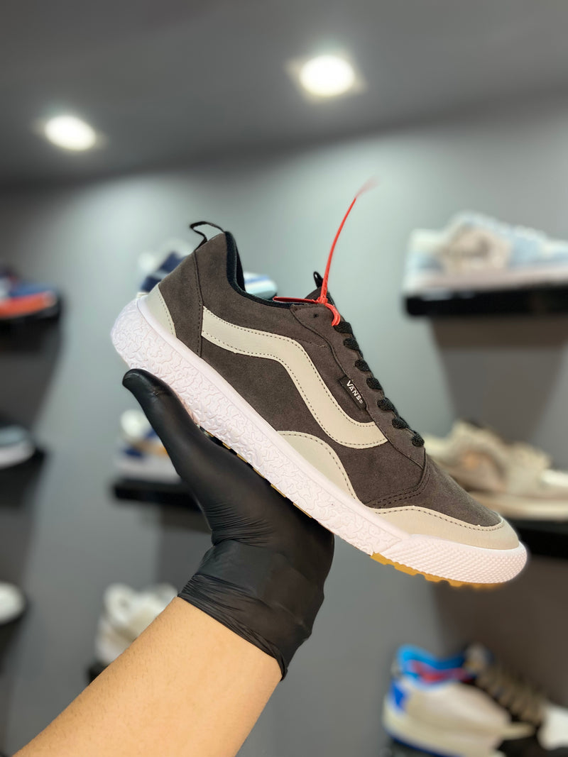 Vans ultrarange exo cinza