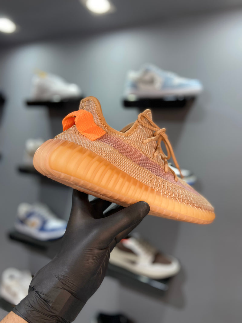 Yeezy boost laranja